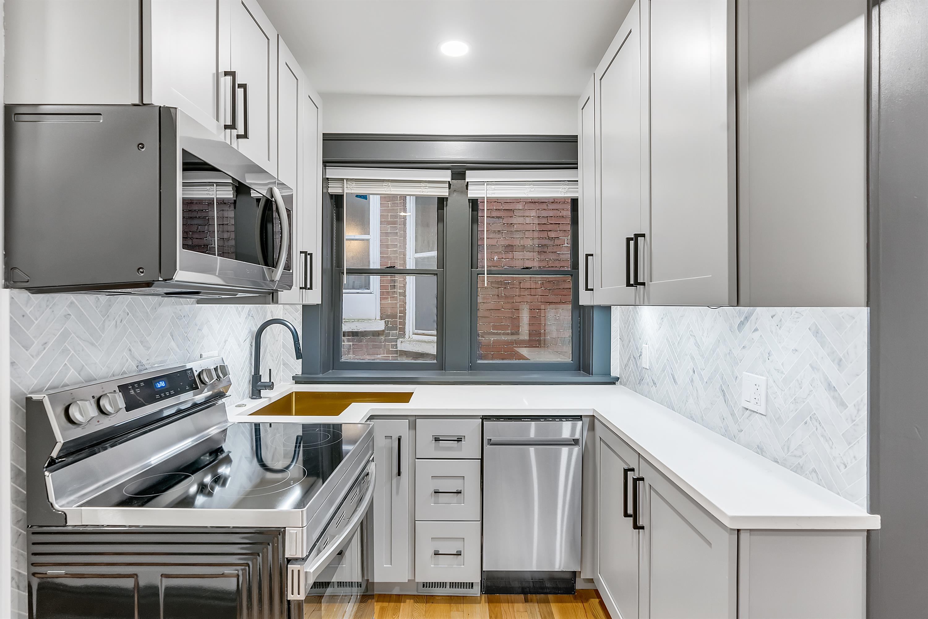 4512 Chouteau Ave - 1W