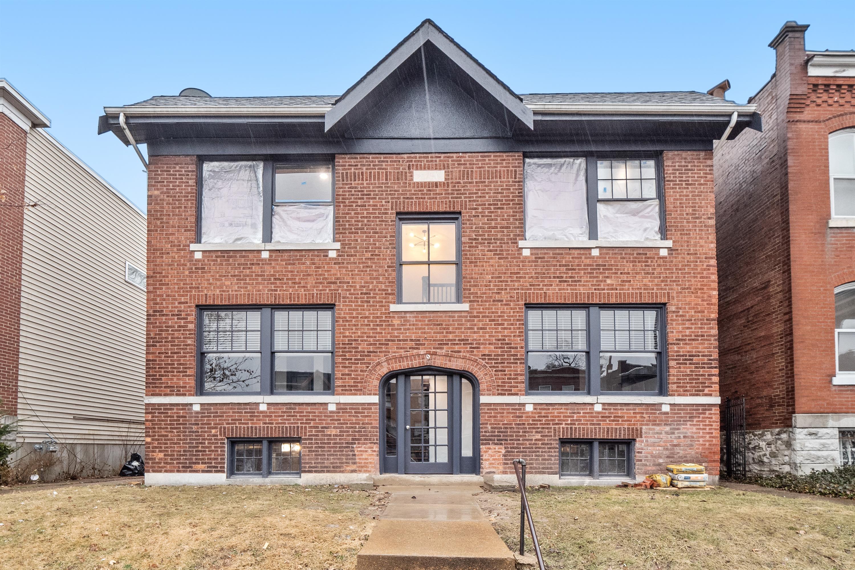 4512 Chouteau Ave - 1E